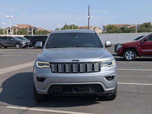 Billet Silver Metallic Clearcoat 2021 Jeep Grand Cherokee Laredo
