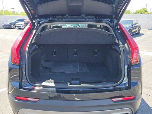 2022 Cadillac XT4 Premium Luxury