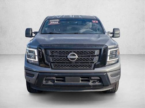 2023 Nissan Titan SV