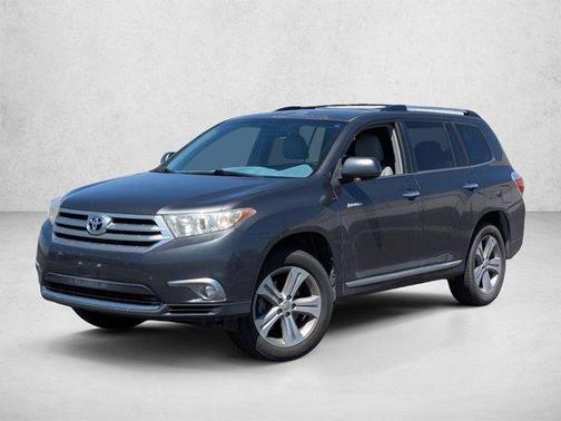 Magnetic Gray Metallic 2013 Toyota Highlander Limited