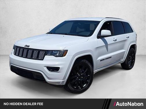 Bright White Clearcoat 2021 Jeep Grand Cherokee Laredo
