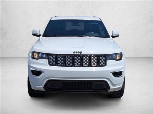 Bright White Clearcoat 2021 Jeep Grand Cherokee Laredo