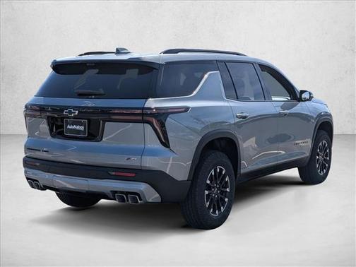 Sterling Gray Metallic 2026 Chevrolet Traverse AWD Z71