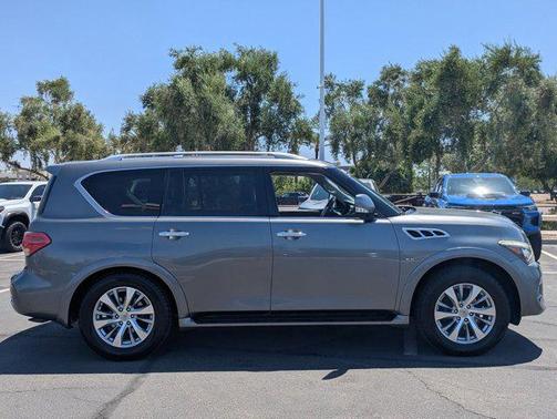 2017 INFINITI QX80 Base