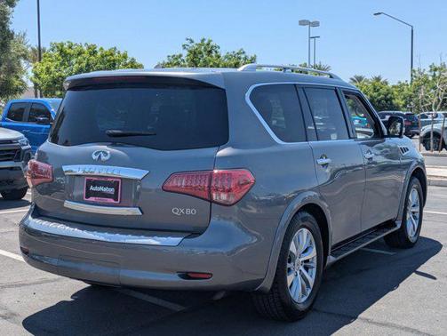 2017 INFINITI QX80 Base