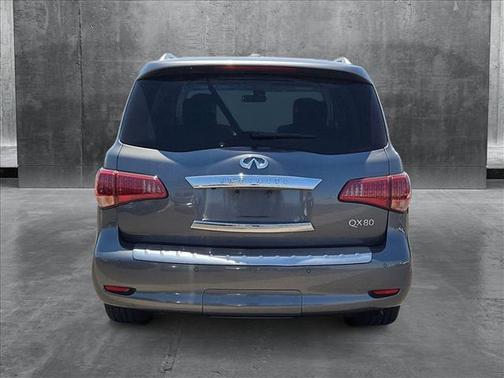 2017 INFINITI QX80 Base