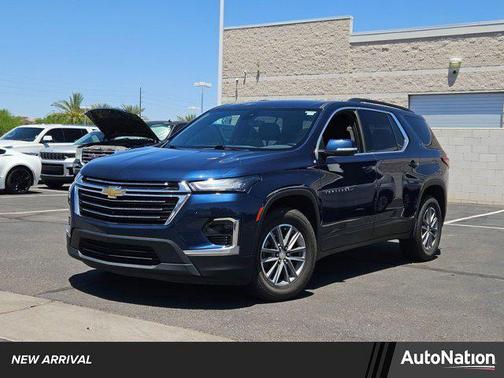 2022 Chevrolet Traverse LT Cloth