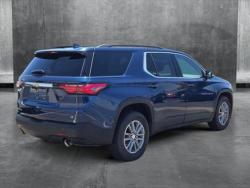 2022 Chevrolet Traverse LT Cloth