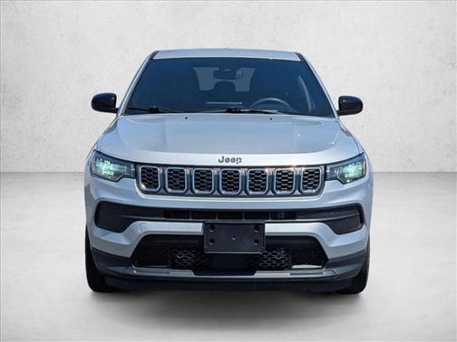 Silver Zynith Metallic Clearcoat 2024 Jeep Compass Sport