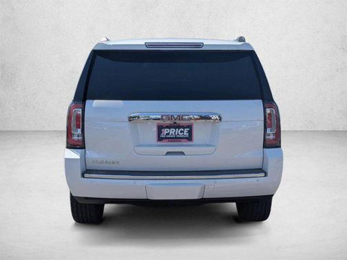 White Frost Tricoat 2019 GMC Yukon Denali