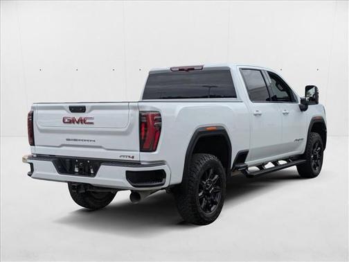 2024 GMC Sierra 2500 AT4