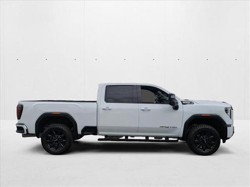 2024 GMC Sierra 2500 AT4