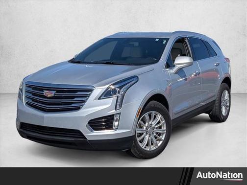 Radiant Silver Metallic 2018 Cadillac XT5 Base