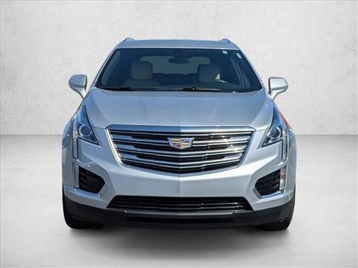 Radiant Silver Metallic 2018 Cadillac XT5 Base