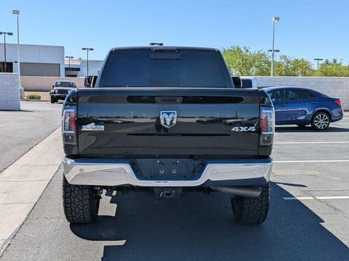 2018 RAM 2500 Big Horn Crew Cab 4x4 6'4' Box