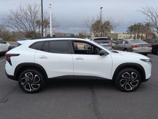 2025 Chevrolet Trax FWD 2RS