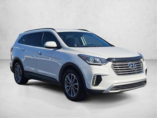 2017 Hyundai SANTA FE SE