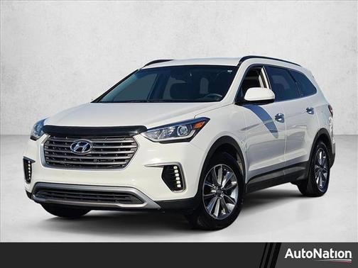 2017 Hyundai SANTA FE SE