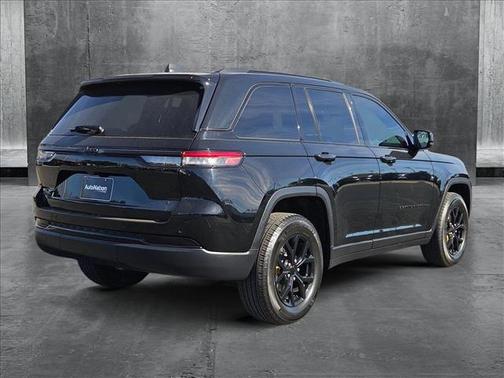 2024 Jeep Grand Cherokee Altitude
