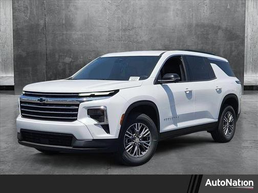 2025 Chevrolet Traverse LT