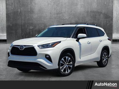 2020 Toyota Highlander Hybrid XLE