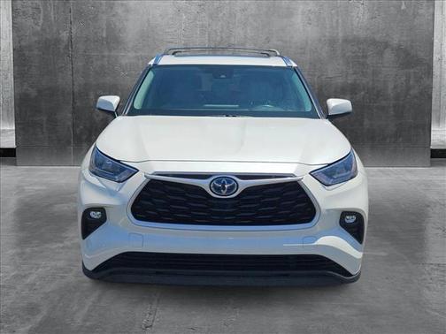 2020 Toyota Highlander Hybrid XLE