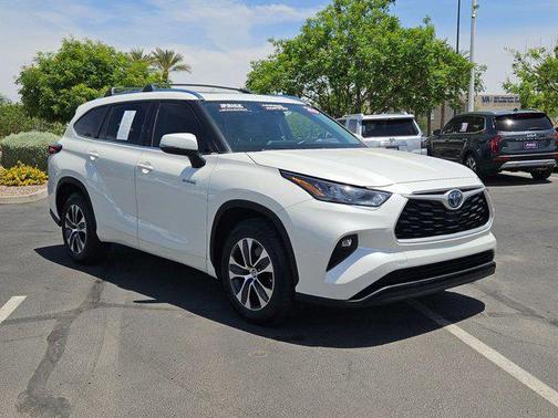 2020 Toyota Highlander Hybrid XLE