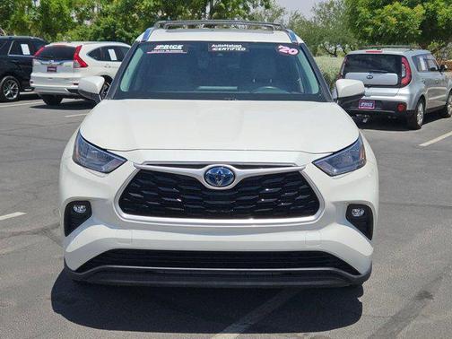 2020 Toyota Highlander Hybrid XLE