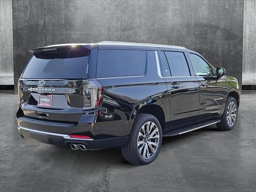 2025 Chevrolet Suburban 4WD High Country