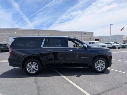 Midnight Blue Metallic 2023 Chevrolet Suburban Premier