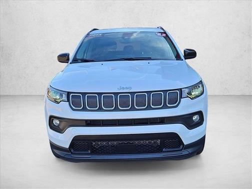 Bright White Clearcoat 2022 Jeep Compass Latitude