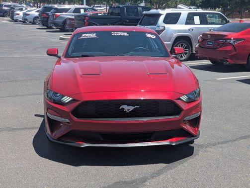 2020 Ford Mustang EcoBoost