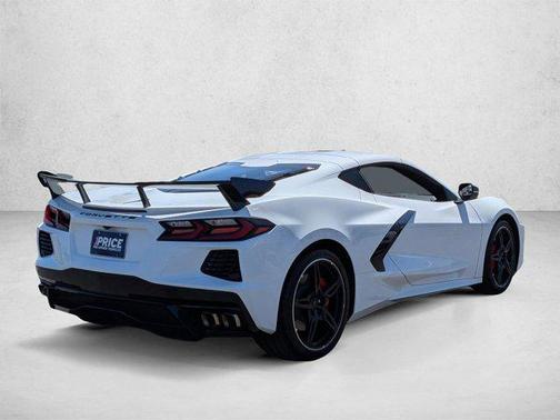Arctic White 2022 Chevrolet Corvette Stingray w/1LT