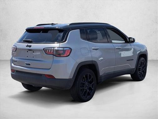 Billet Silver Metallic Clearcoat 2023 Jeep Compass Latitude