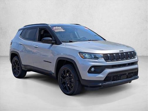 Billet Silver Metallic Clearcoat 2023 Jeep Compass Latitude