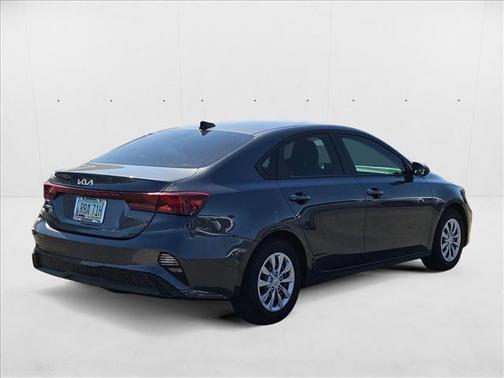 2022 Kia Forte FE