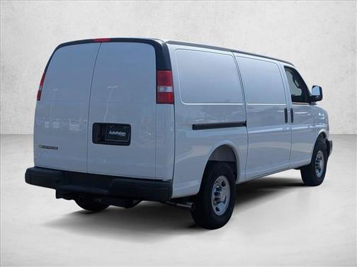 Summit White 2026 Chevrolet Express 2500 LT