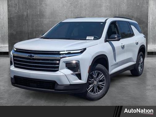 2025 Chevrolet Traverse LT
