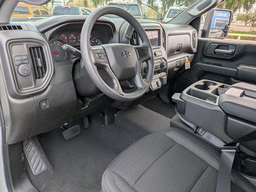 2026 Chevrolet Silverado 2500 Custom