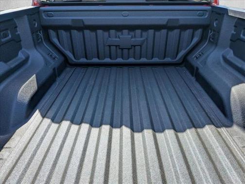 Radiant Red Tintcoat 2026 Chevrolet Colorado ZR2