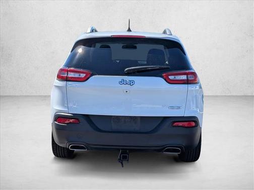 Bright White Clearcoat 2016 Jeep Cherokee Latitude