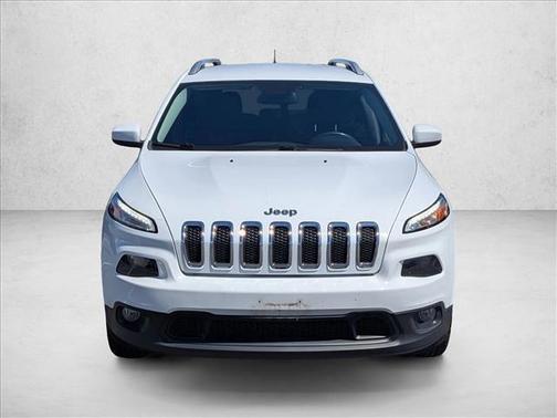 Bright White Clearcoat 2016 Jeep Cherokee Latitude