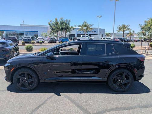 2025 Chevrolet Equinox EV RS