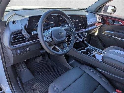 Polar White Tricoat 2026 Chevrolet Traverse AWD Z71