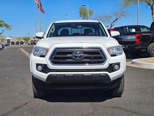 Ice Cap 2023 Toyota Tacoma SR5