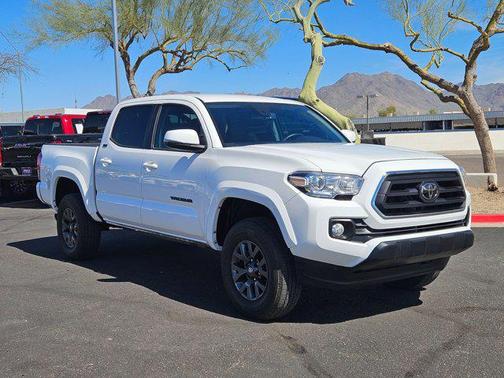 Ice Cap 2023 Toyota Tacoma SR5