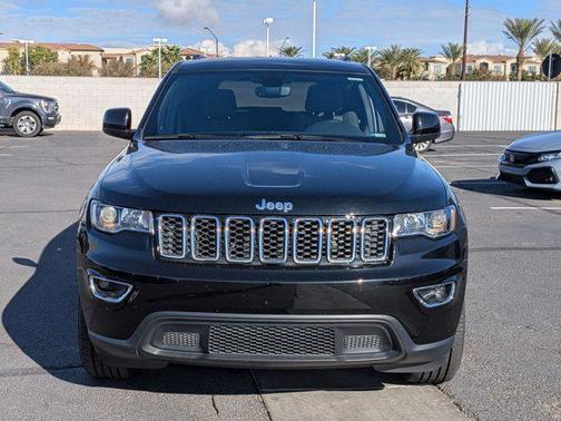 2019 Jeep Grand Cherokee Laredo