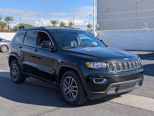 2019 Jeep Grand Cherokee Laredo