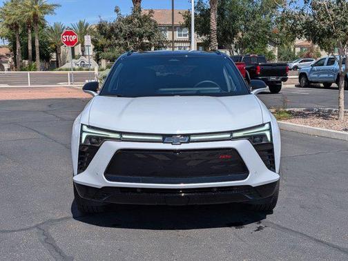 Polar White Tricoat 2026 Chevrolet Blazer RS