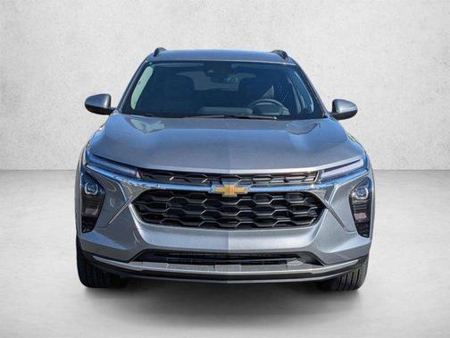 Sterling Gray Metallic 2026 Chevrolet Trax LT